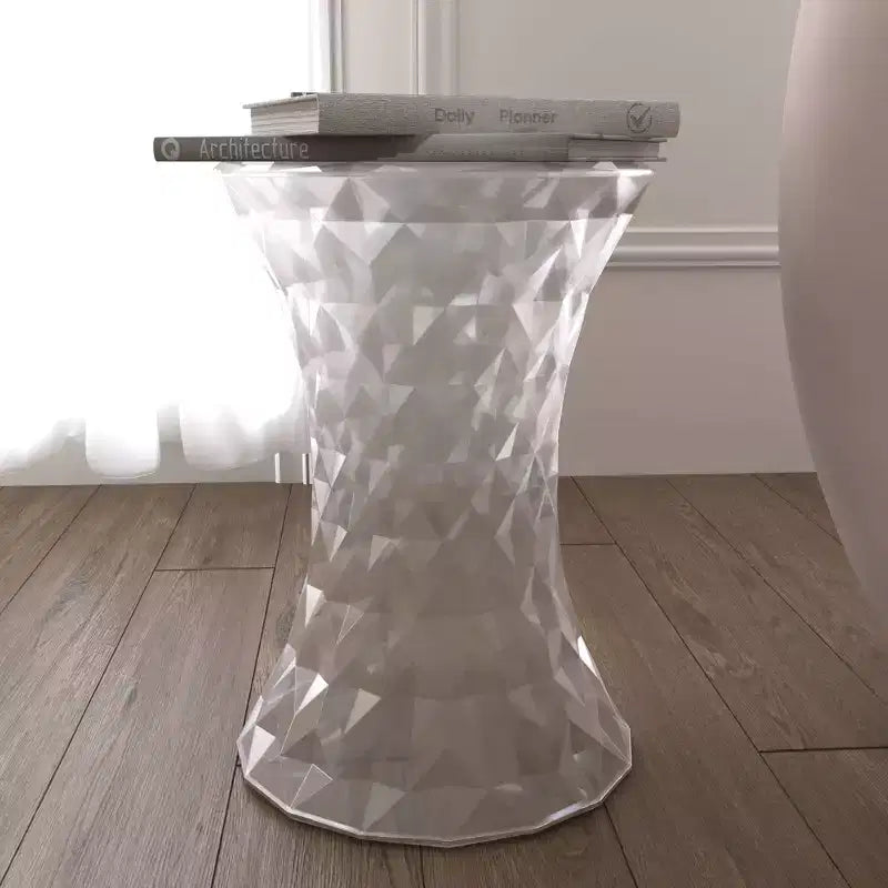 LeisureMod Clio Hourglass Faceted Accent Table - Red Gem-Cut Side Table