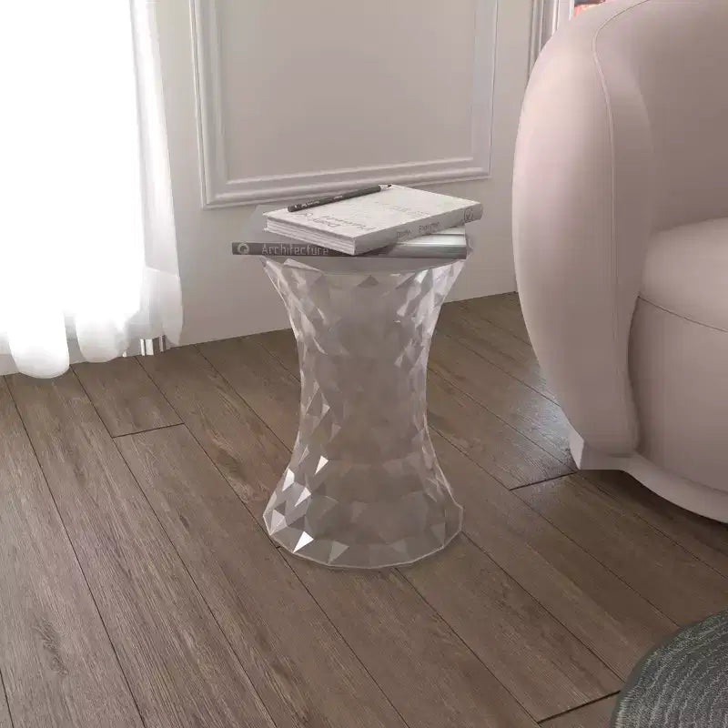 LeisureMod Clio Hourglass Faceted Accent Table - Red Gem-Cut Side Table