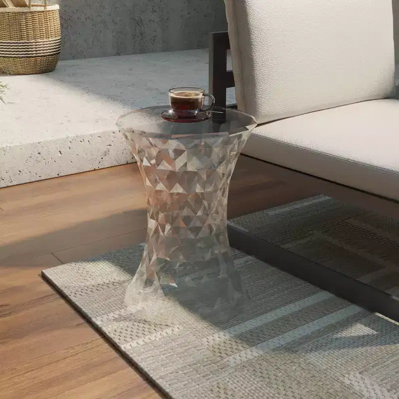 LeisureMod Clio Hourglass Faceted Accent Table - Red Gem-Cut Side Table
